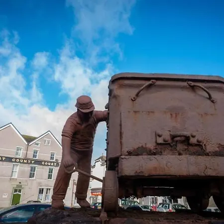 1 West County By Prestige Sa *